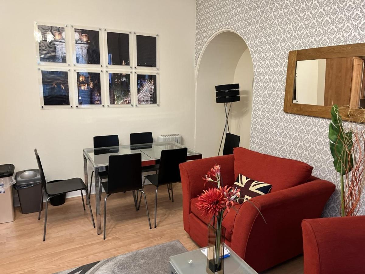 Royal Mile Mansions 2 Bedroom - Edinburgh City Centre Zewnętrze zdjęcie